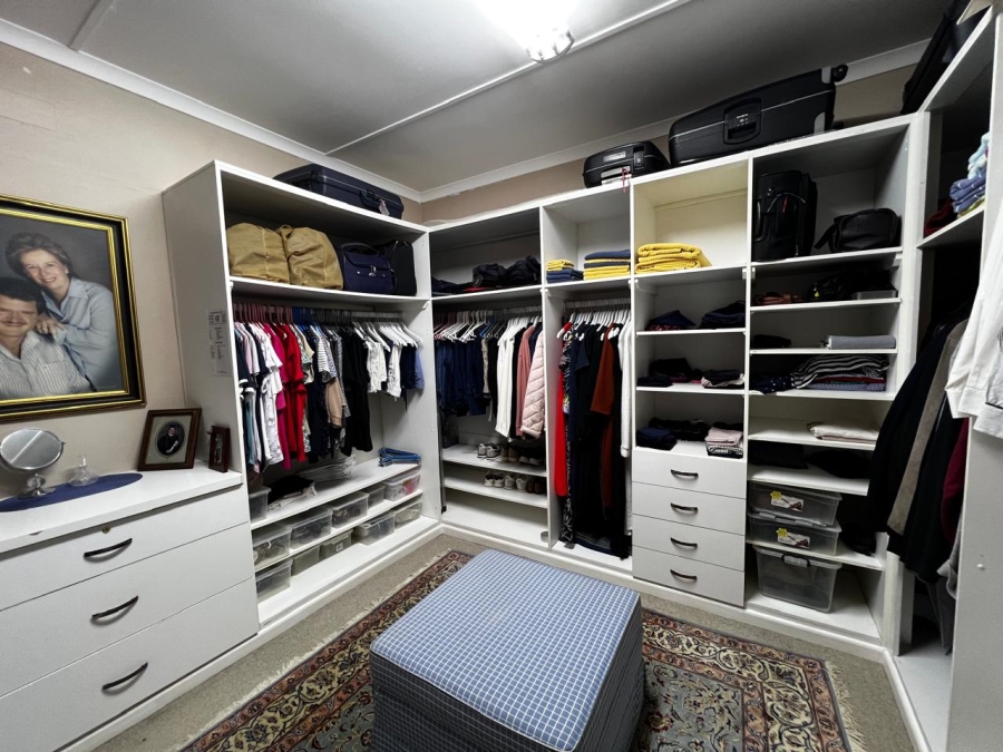 5 Bedroom Property for Sale in Kildare KwaZulu-Natal