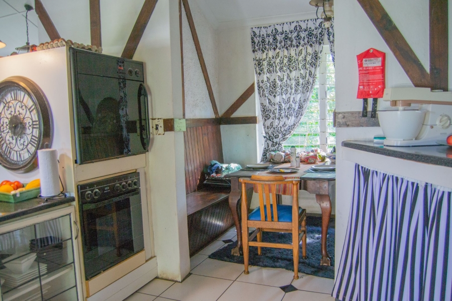 9 Bedroom Property for Sale in Umtentweni KwaZulu-Natal