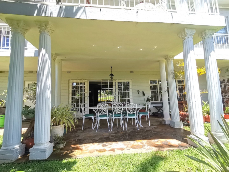 6 Bedroom Property for Sale in St Michaels On Sea KwaZulu-Natal