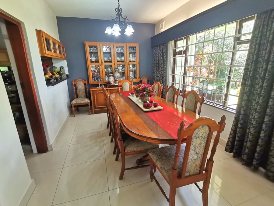 6 Bedroom Property for Sale in St Michaels On Sea KwaZulu-Natal