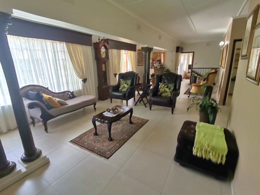 6 Bedroom Property for Sale in St Michaels On Sea KwaZulu-Natal