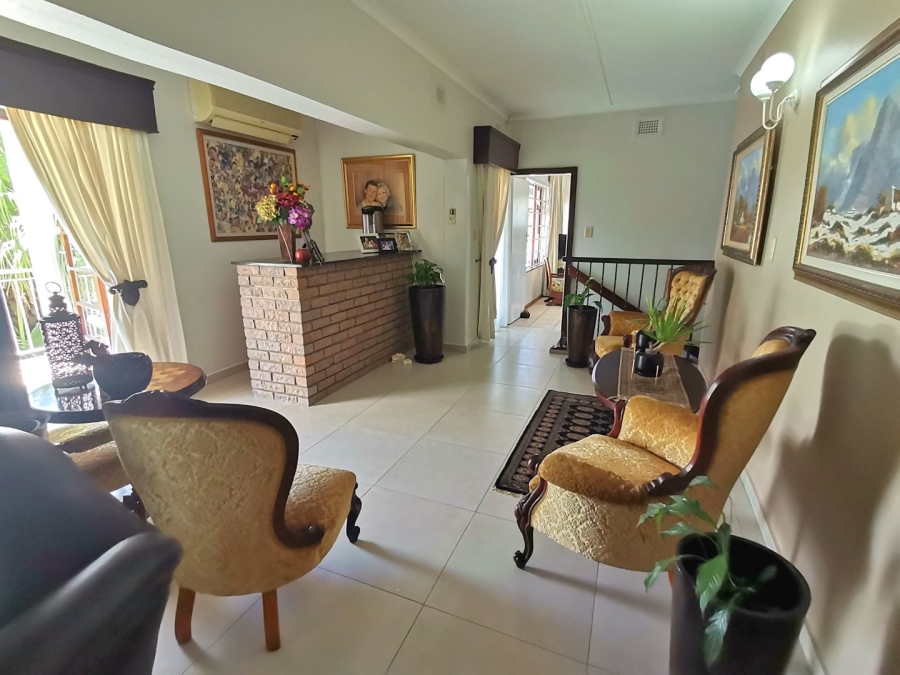 6 Bedroom Property for Sale in St Michaels On Sea KwaZulu-Natal