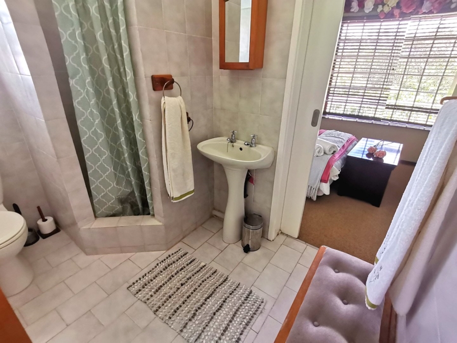 6 Bedroom Property for Sale in St Michaels On Sea KwaZulu-Natal