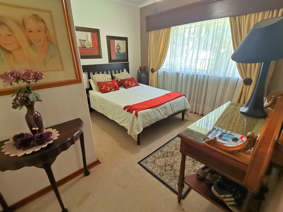 6 Bedroom Property for Sale in St Michaels On Sea KwaZulu-Natal