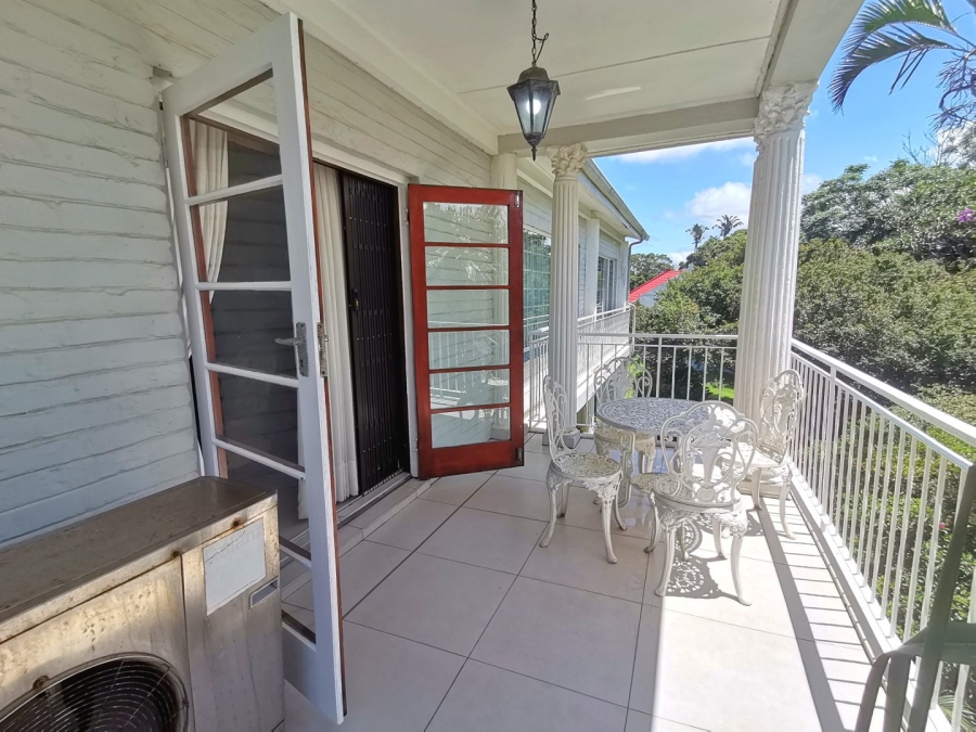 6 Bedroom Property for Sale in St Michaels On Sea KwaZulu-Natal