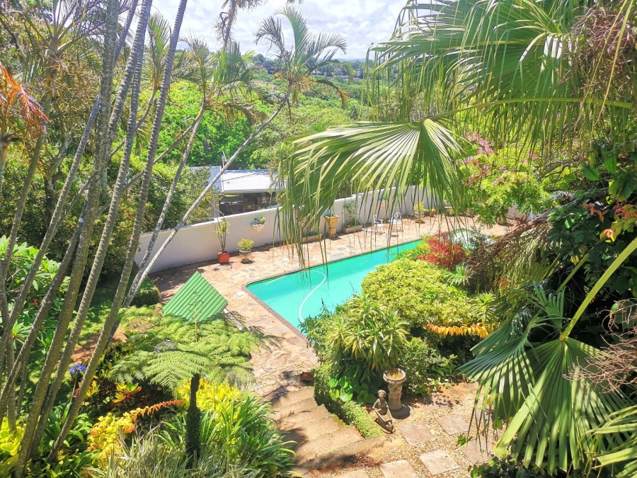 6 Bedroom Property for Sale in St Michaels On Sea KwaZulu-Natal