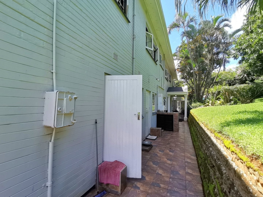 6 Bedroom Property for Sale in St Michaels On Sea KwaZulu-Natal
