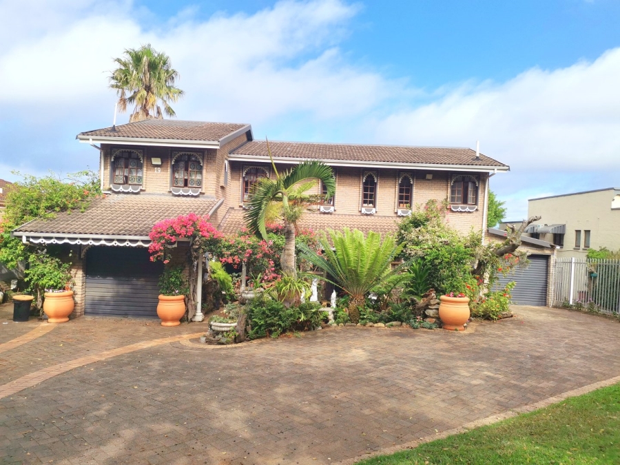 5 Bedroom Property for Sale in Beacon Rocks KwaZulu-Natal