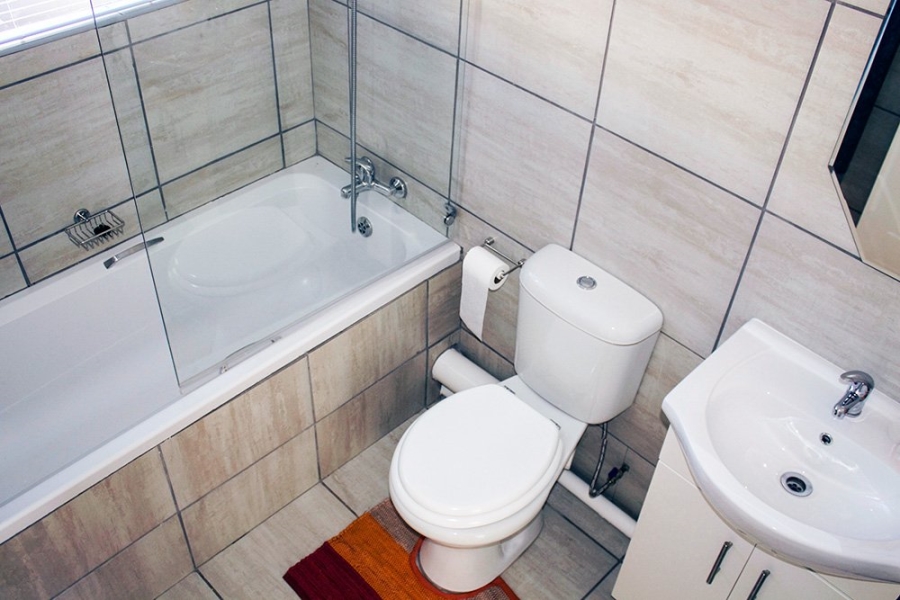 2 Bedroom Property for Sale in Sunnyridge KwaZulu-Natal