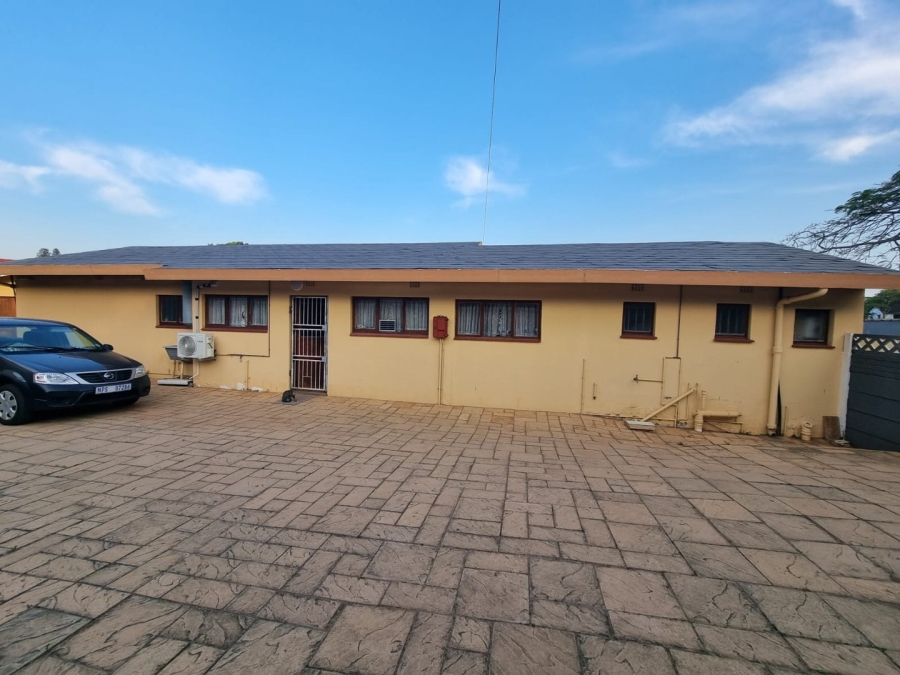 3 Bedroom Property for Sale in Southport KwaZulu-Natal