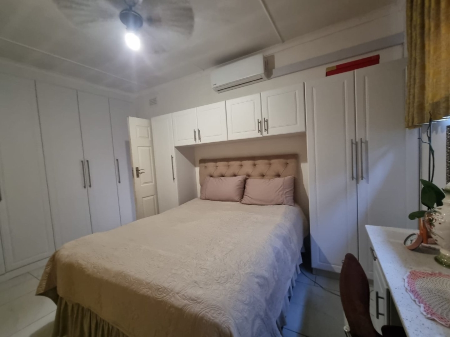 3 Bedroom Property for Sale in Southport KwaZulu-Natal