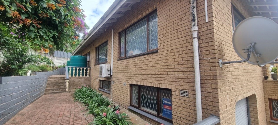 4 Bedroom Property for Sale in Pumula KwaZulu-Natal