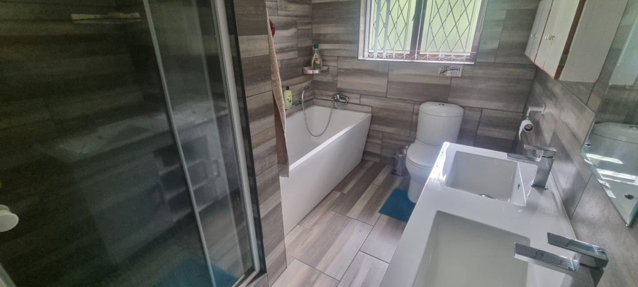 4 Bedroom Property for Sale in Pumula KwaZulu-Natal