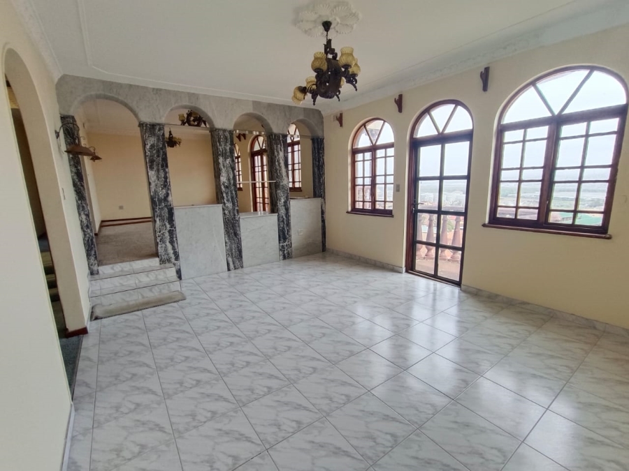 9 Bedroom Property for Sale in Bluff KwaZulu-Natal