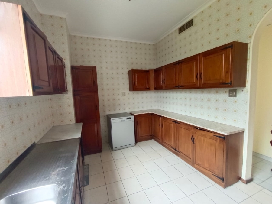 9 Bedroom Property for Sale in Bluff KwaZulu-Natal