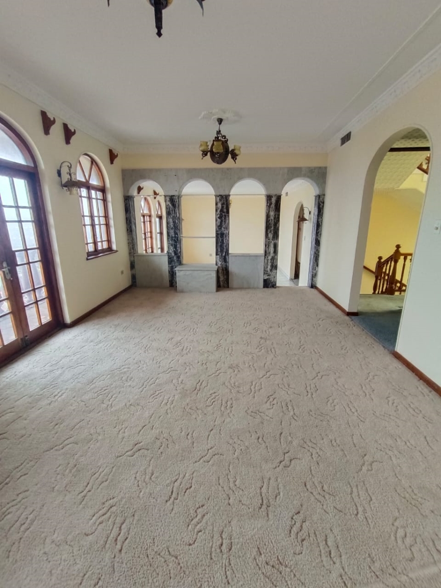 9 Bedroom Property for Sale in Bluff KwaZulu-Natal