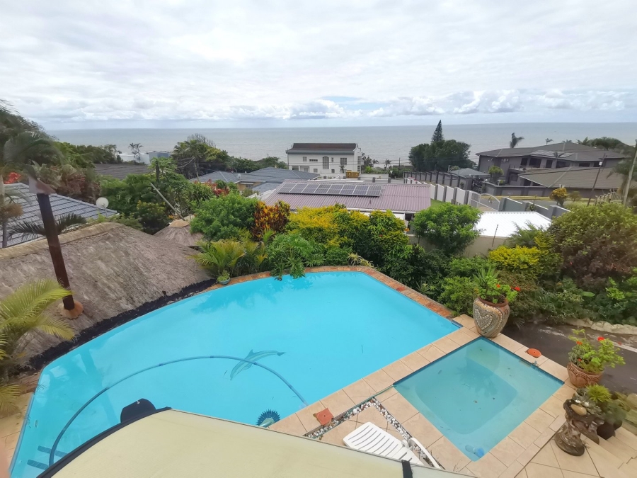 7 Bedroom Property for Sale in Manaba Beach KwaZulu-Natal