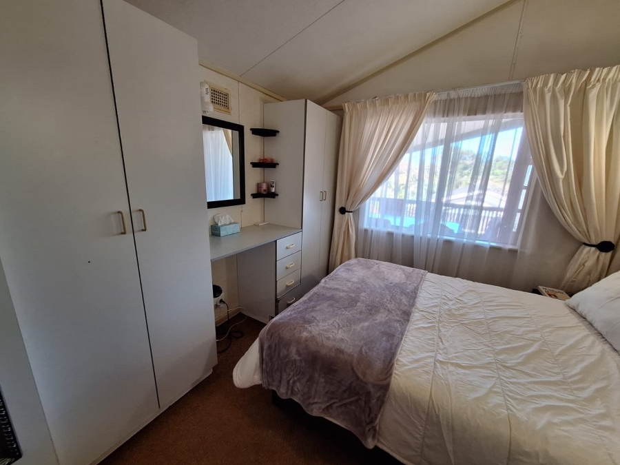 4 Bedroom Property for Sale in Hibberdene KwaZulu-Natal