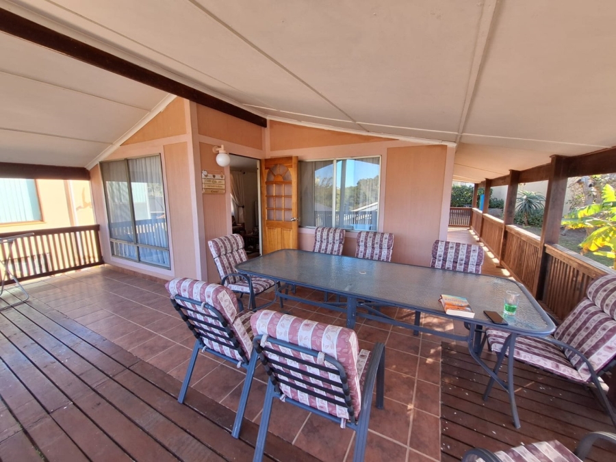 4 Bedroom Property for Sale in Hibberdene KwaZulu-Natal
