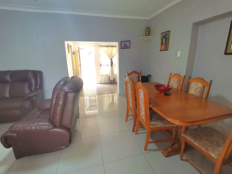 4 Bedroom Property for Sale in St Michaels On Sea KwaZulu-Natal