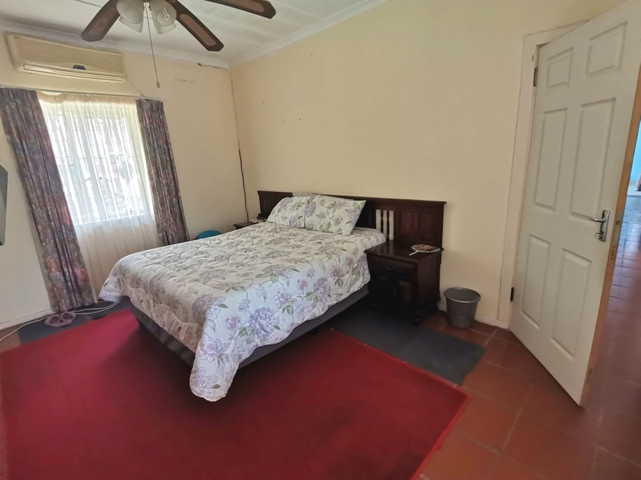 4 Bedroom Property for Sale in St Michaels On Sea KwaZulu-Natal