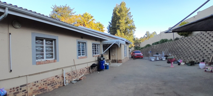 5 Bedroom Property for Sale in Ixopo KwaZulu-Natal