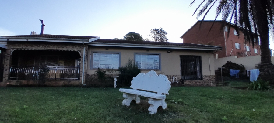 5 Bedroom Property for Sale in Ixopo KwaZulu-Natal
