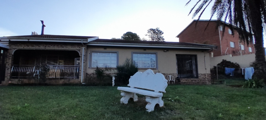 5 Bedroom Property for Sale in Ixopo KwaZulu-Natal