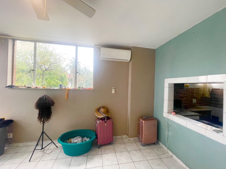 To Let 2 Bedroom Property for Rent in Umbilo KwaZulu-Natal