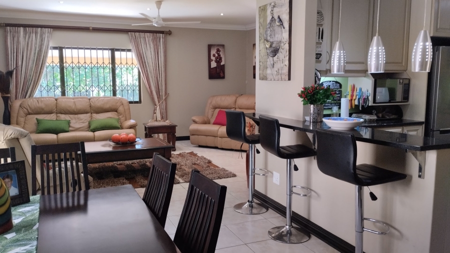 To Let 4 Bedroom Property for Rent in Dawncliffe KwaZulu-Natal