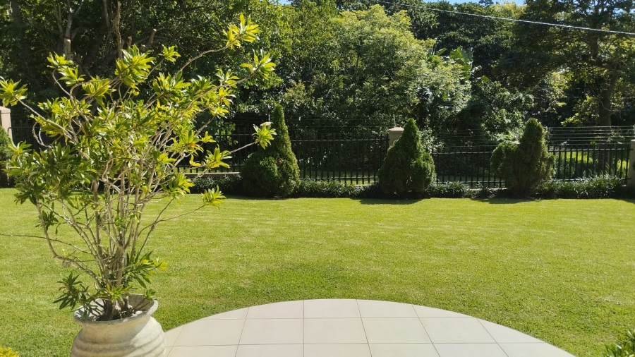 To Let 4 Bedroom Property for Rent in Dawncliffe KwaZulu-Natal
