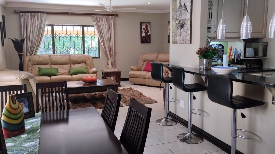 To Let 4 Bedroom Property for Rent in Dawncliffe KwaZulu-Natal