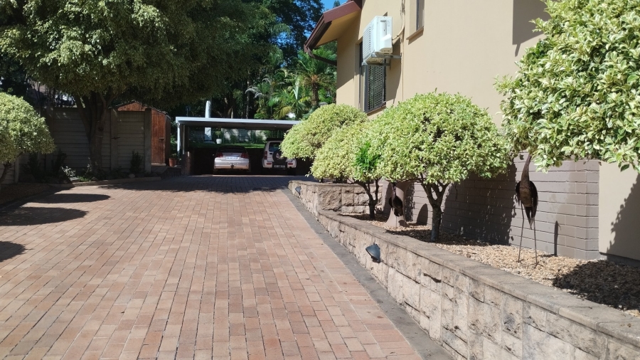 To Let 4 Bedroom Property for Rent in Dawncliffe KwaZulu-Natal