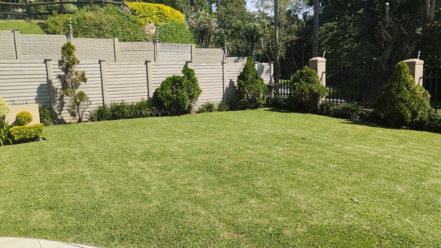 To Let 4 Bedroom Property for Rent in Dawncliffe KwaZulu-Natal