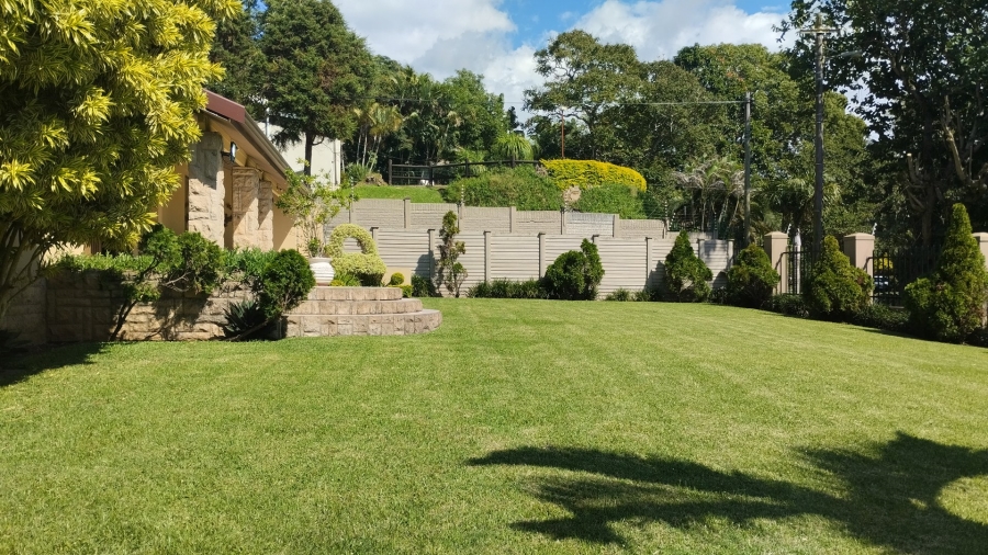 To Let 4 Bedroom Property for Rent in Dawncliffe KwaZulu-Natal