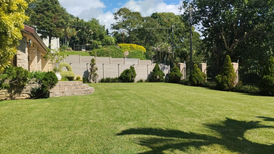 To Let 4 Bedroom Property for Rent in Dawncliffe KwaZulu-Natal