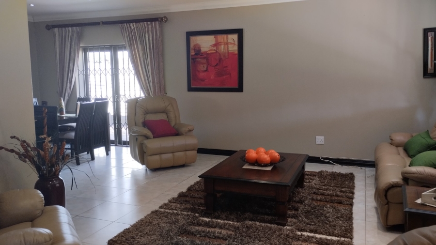 To Let 4 Bedroom Property for Rent in Dawncliffe KwaZulu-Natal
