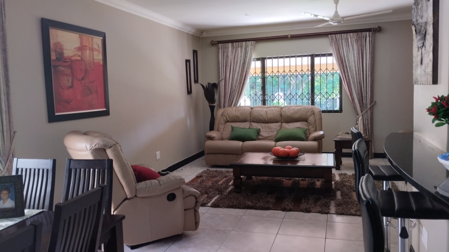 To Let 4 Bedroom Property for Rent in Dawncliffe KwaZulu-Natal