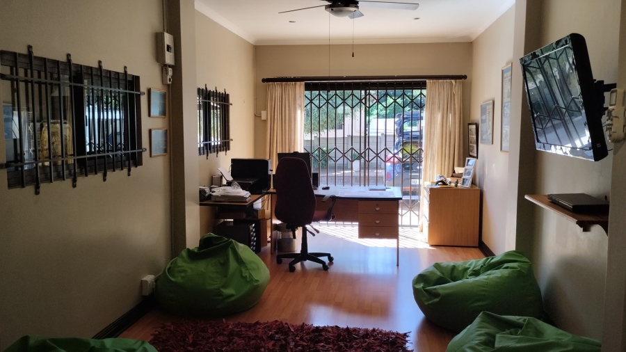 To Let 4 Bedroom Property for Rent in Dawncliffe KwaZulu-Natal
