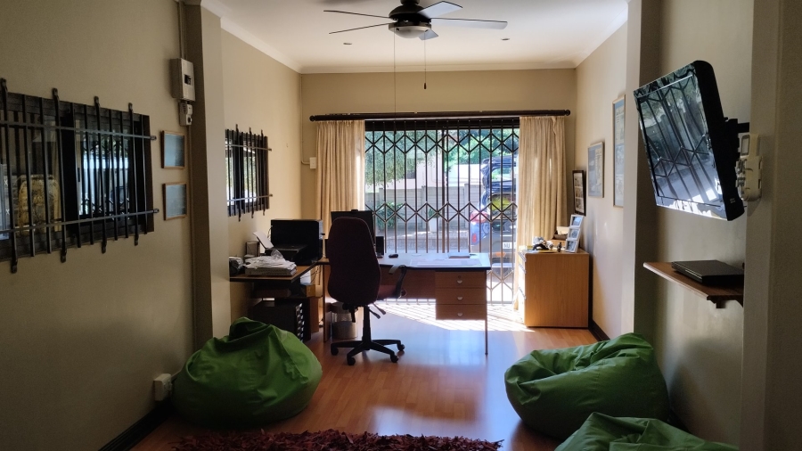 To Let 4 Bedroom Property for Rent in Dawncliffe KwaZulu-Natal