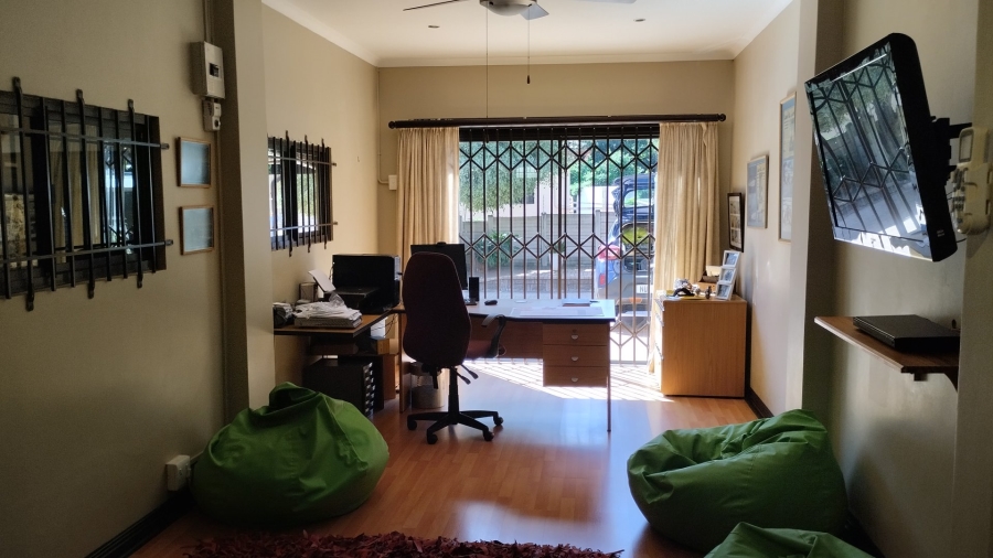 To Let 4 Bedroom Property for Rent in Dawncliffe KwaZulu-Natal