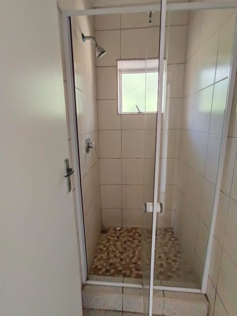 To Let 2 Bedroom Property for Rent in Merewent KwaZulu-Natal