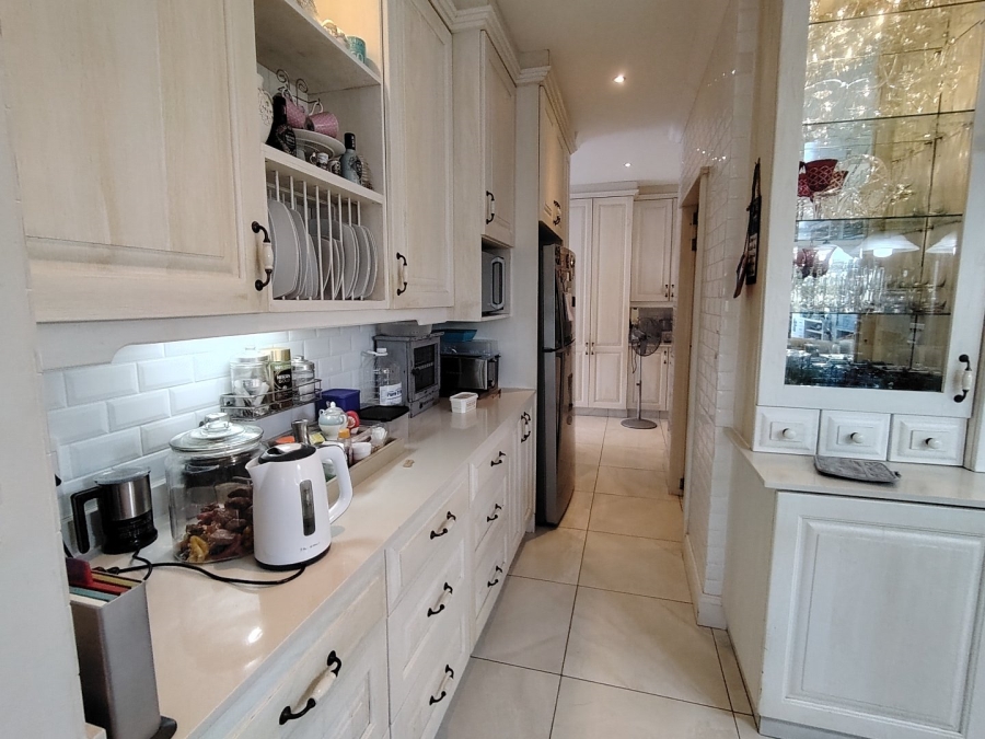 5 Bedroom Property for Sale in Southbroom KwaZulu-Natal