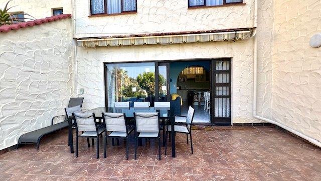 2 Bedroom Property for Sale in Uvongo KwaZulu-Natal