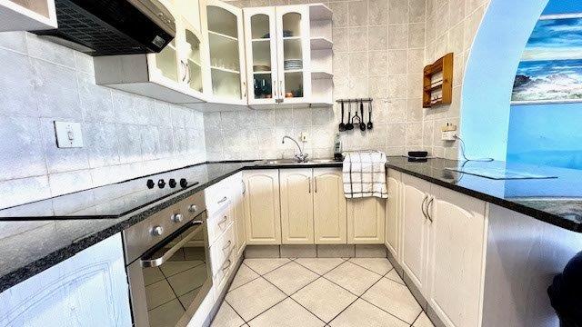 2 Bedroom Property for Sale in Uvongo KwaZulu-Natal