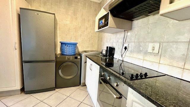 2 Bedroom Property for Sale in Uvongo KwaZulu-Natal