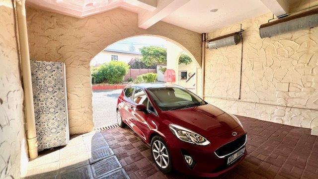 2 Bedroom Property for Sale in Uvongo KwaZulu-Natal