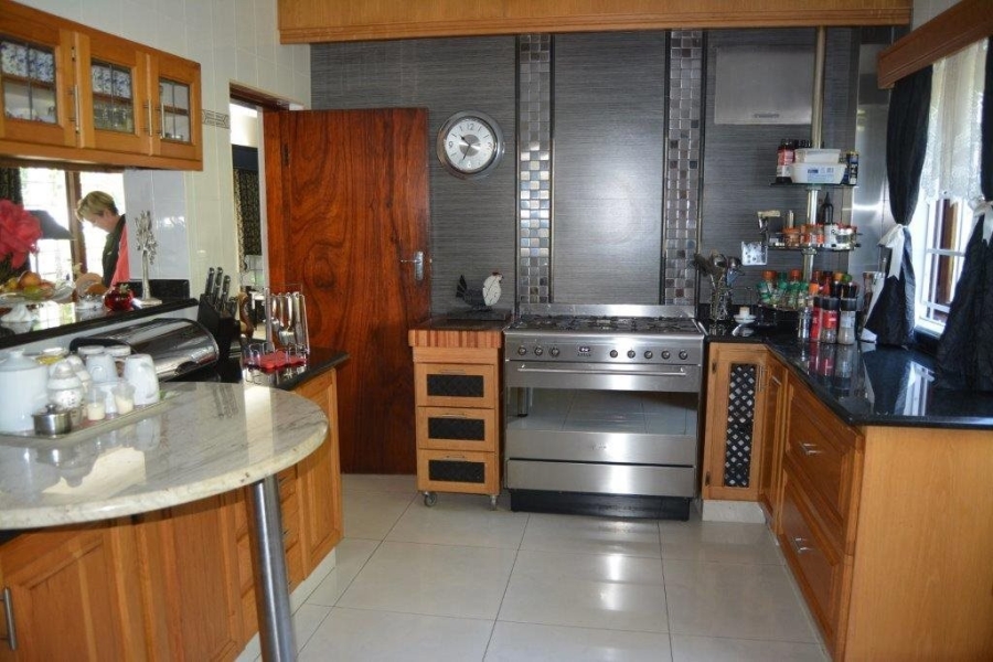 6 Bedroom Property for Sale in St Michaels On Sea KwaZulu-Natal