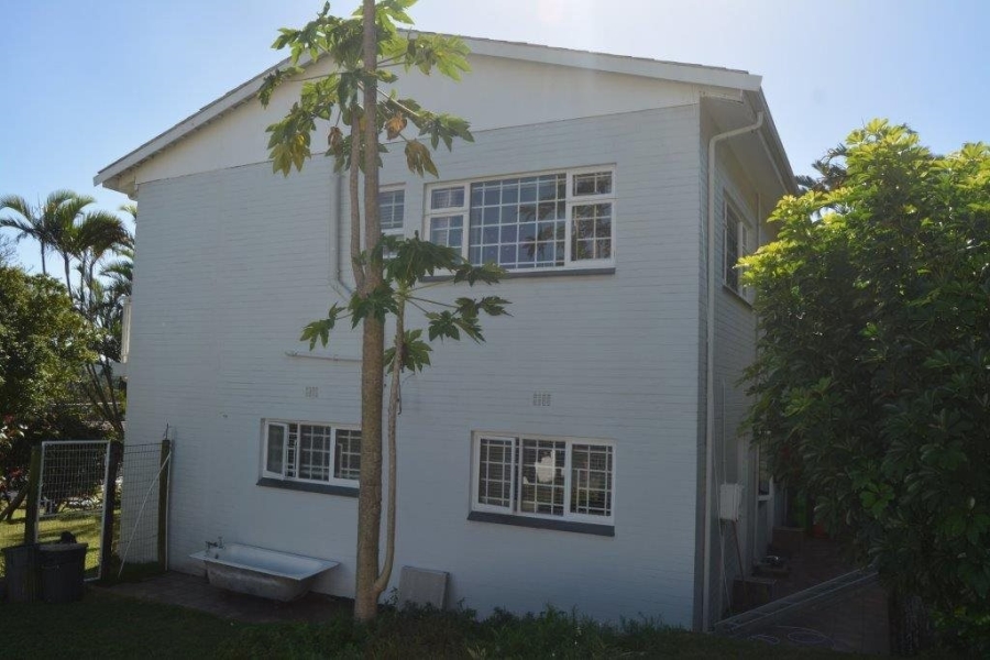 6 Bedroom Property for Sale in St Michaels On Sea KwaZulu-Natal