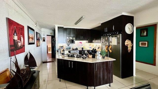 3 Bedroom Property for Sale in Uvongo Beach KwaZulu-Natal